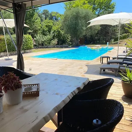 Villa Charming With Big Pool And Ac In *