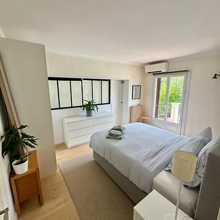Charming With Big Pool And Ac In