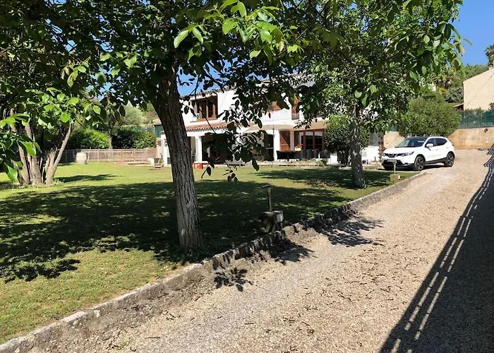 Charming With Big Pool And Ac In *