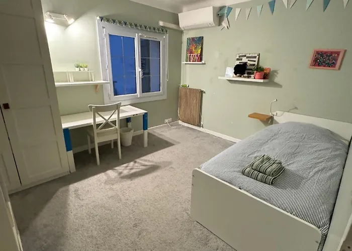 Charming With Big Pool And Ac In * Antibes